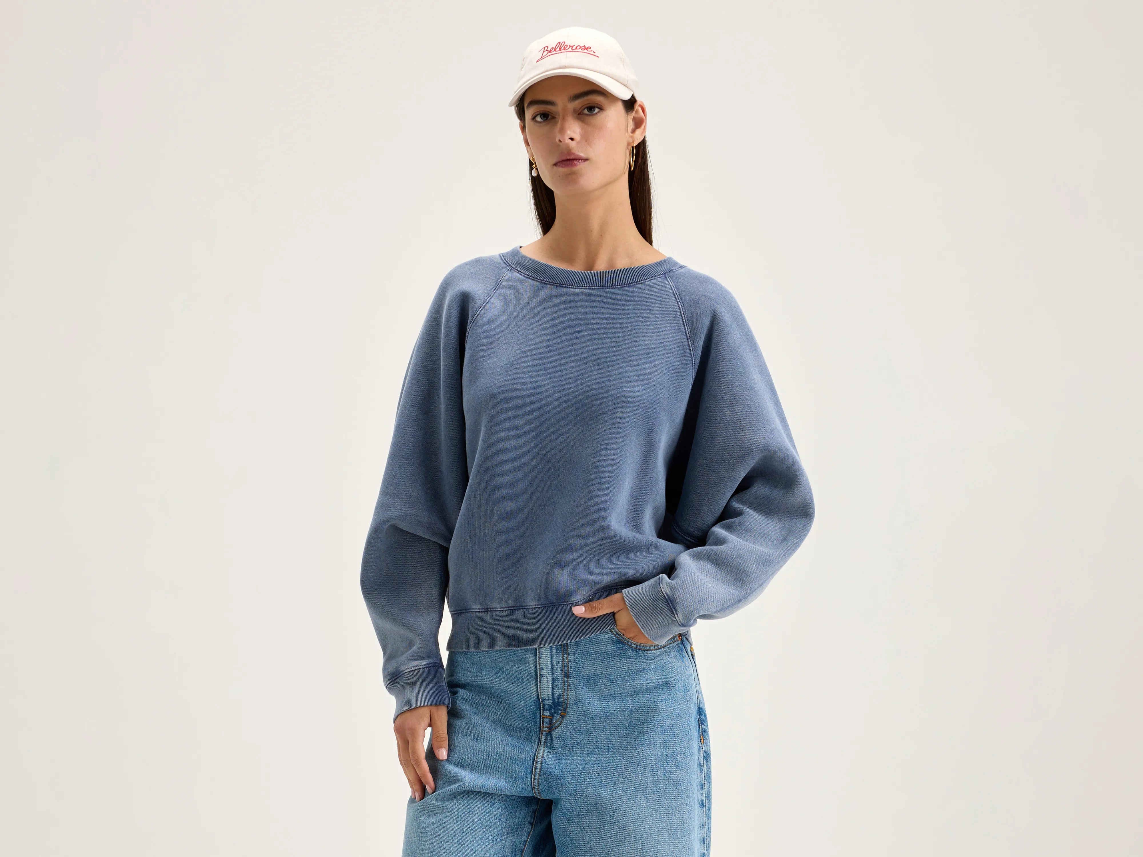 Fella relaxed sweatshirt (242 / W / ODYSEE) Women's Clothing Stores Women's Clothing Stores