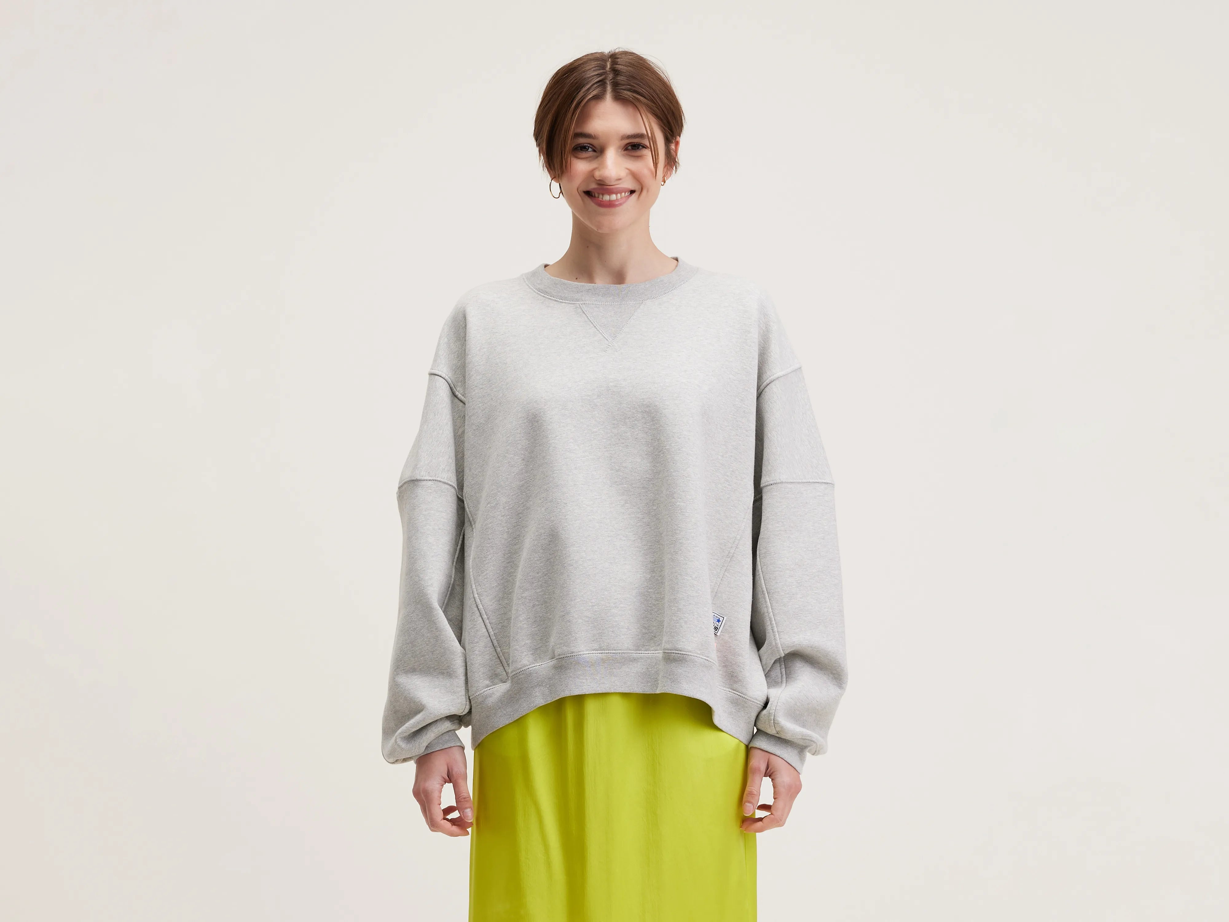 Flips round-neck sweatshirt (242 / W / H. GREY) Women's Fashion Clothing Women's Fashion Clothing