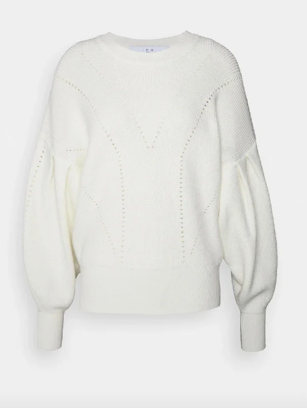 Ornica Pullover In White Women's Relaxed Clothes Women's Relaxed Clothes